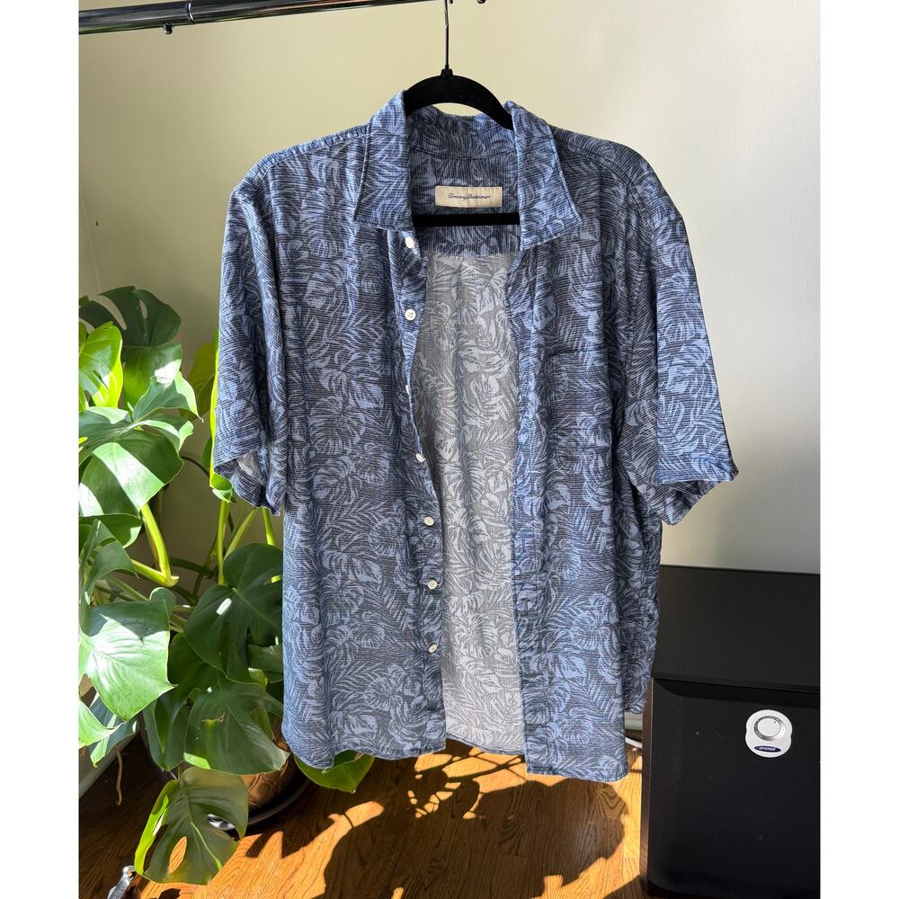 Tommy Bahama Mens Large Blue Hawaiian Floral Button Front Camp Shirt